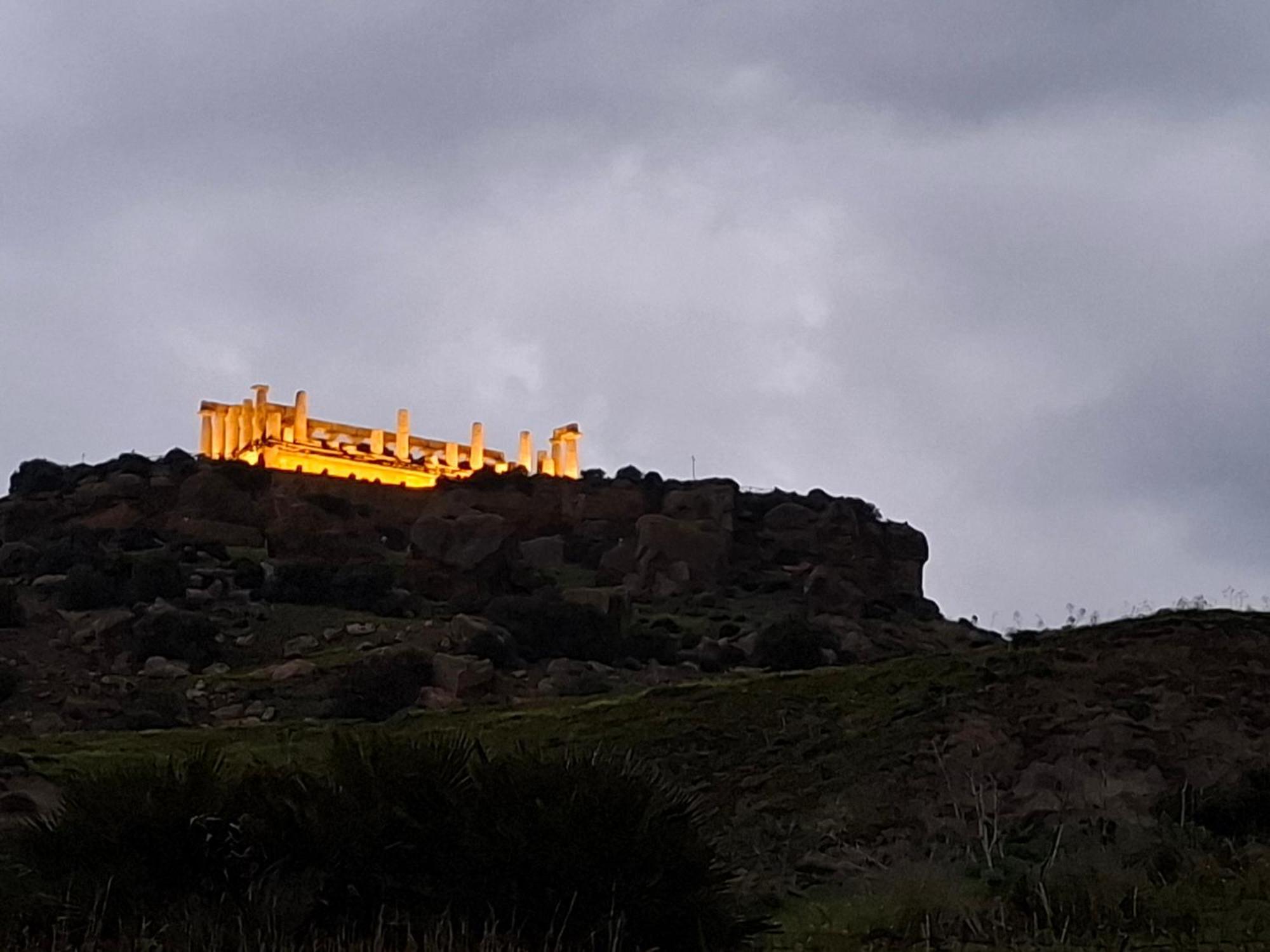 B&B Le Lumie "Il Cortiletto Del Centro" Αγκριτζέντο Εξωτερικό φωτογραφία