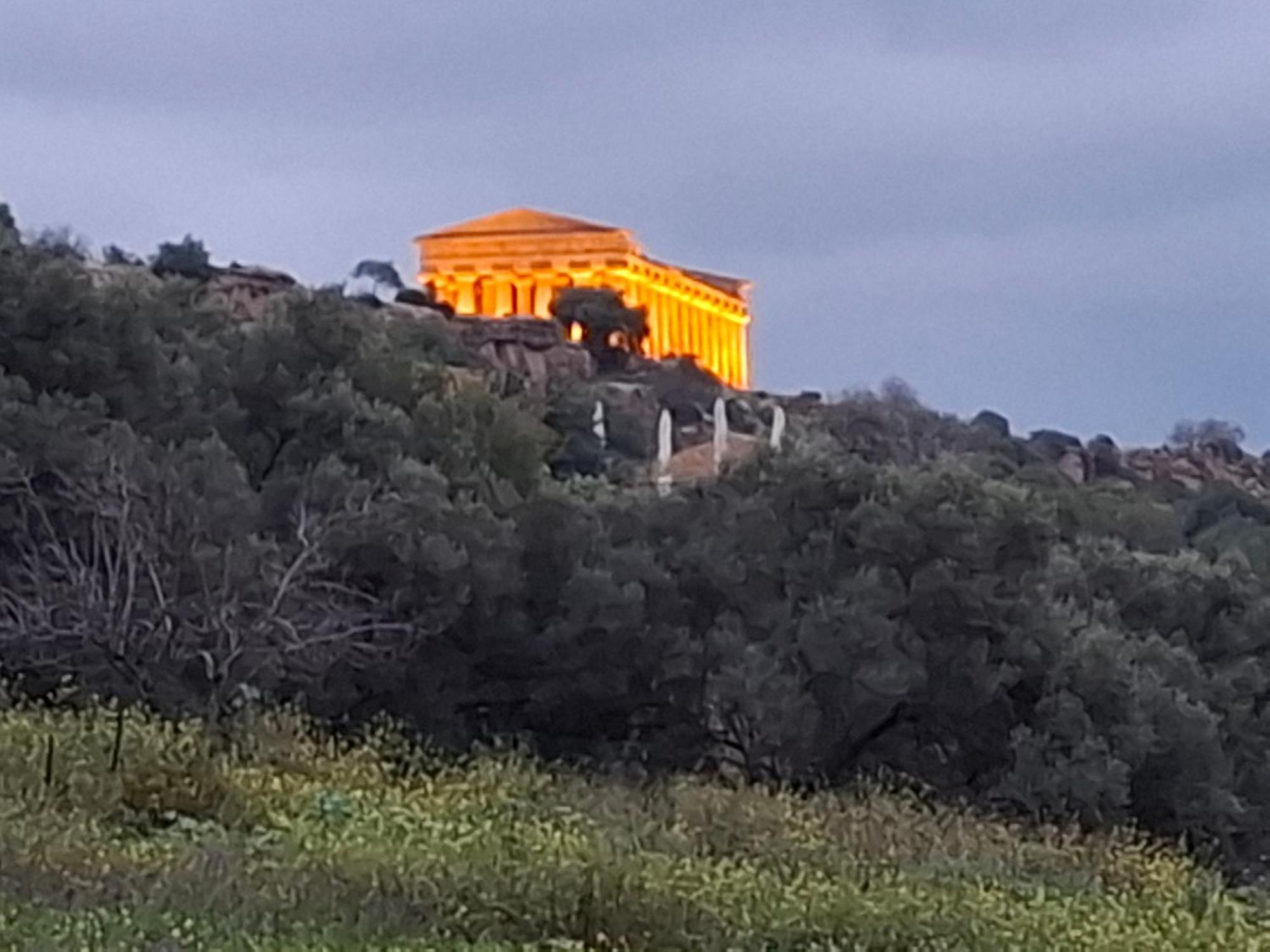 B&B Le Lumie "Il Cortiletto Del Centro" Αγκριτζέντο Εξωτερικό φωτογραφία